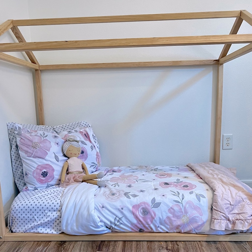 Toddler Pink Floral Bedding